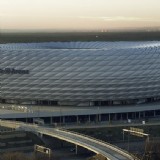 Konstruktion der Außenfassade aus Stahl - Allianz Arena